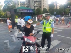 不能再“任性”！交警集中整治外賣快遞交通違